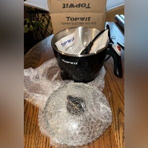 NIB Mini Electric Hot Pot